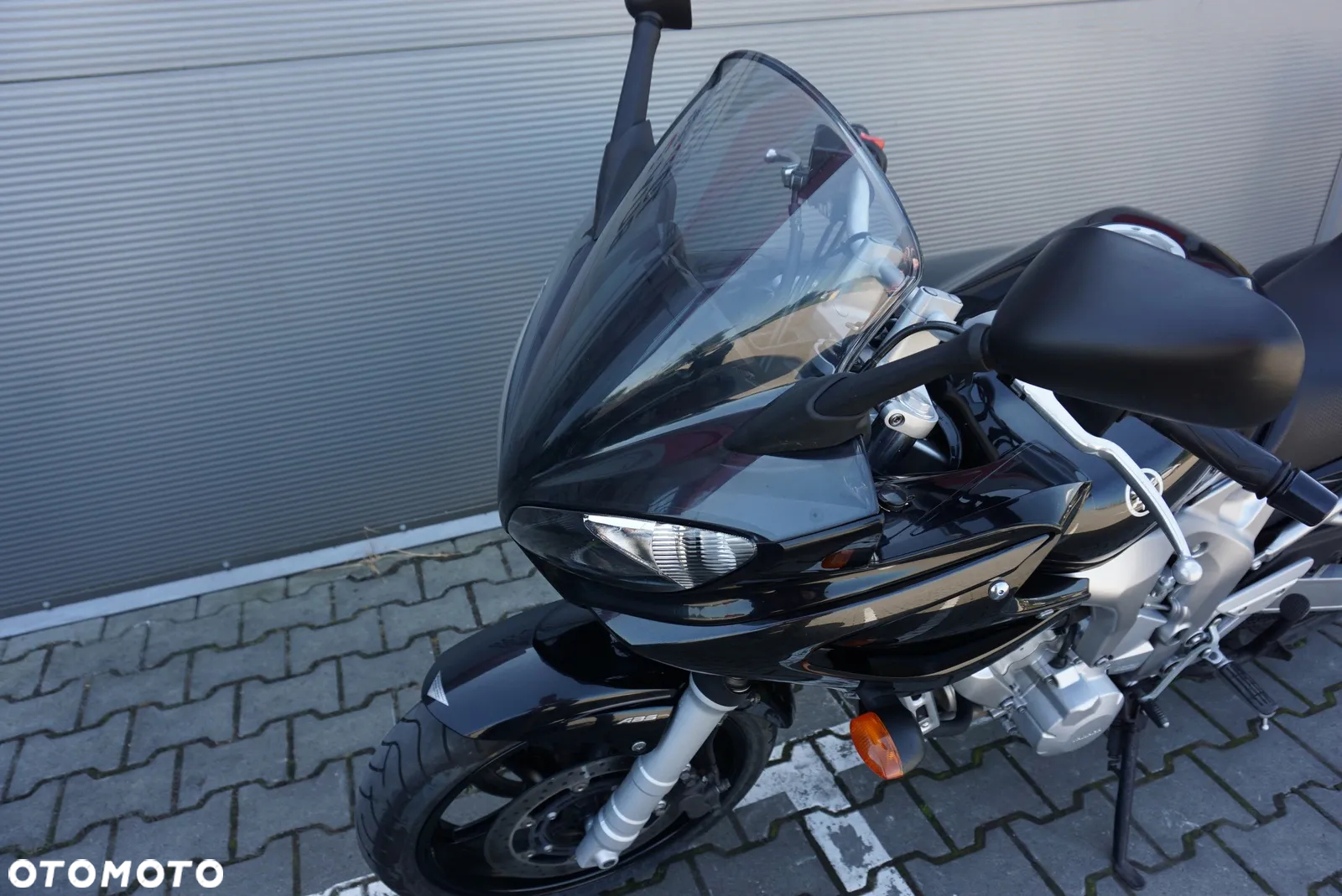 Yamaha FZ6 - 16