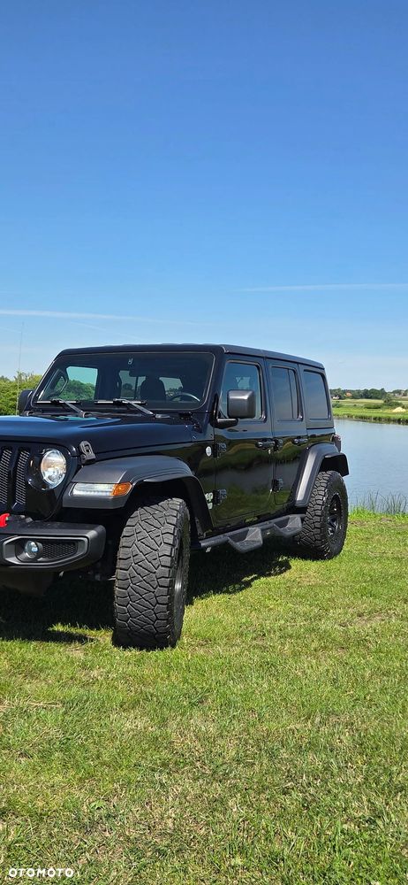 Jeep Wrangler - 4