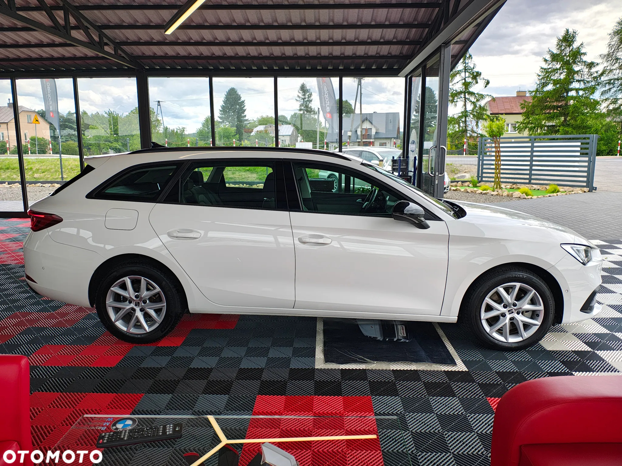 Seat Leon 2.0 TDI DSG Style - 9