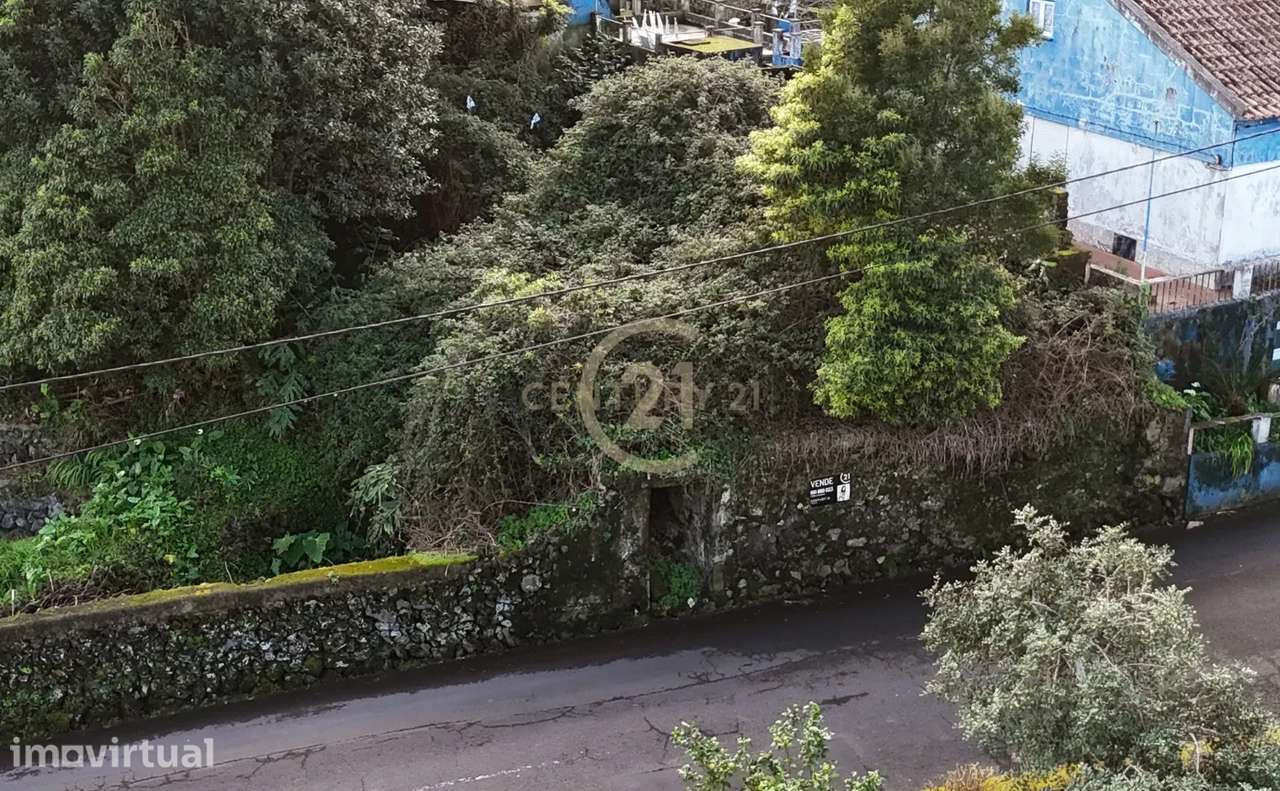 Terreno com Ruínas - Grande imagem: 2/9