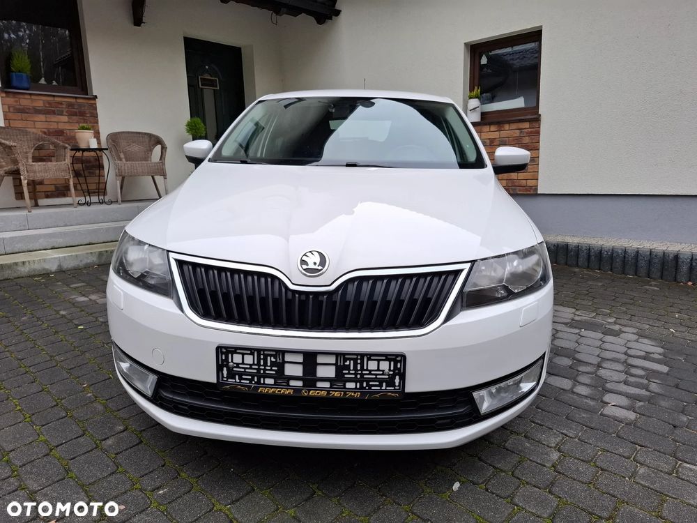 Skoda RAPID 1.4 TSI DSG Ambition - 34