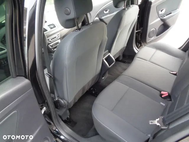 Renault Megane 1.6 16V Expression - 11