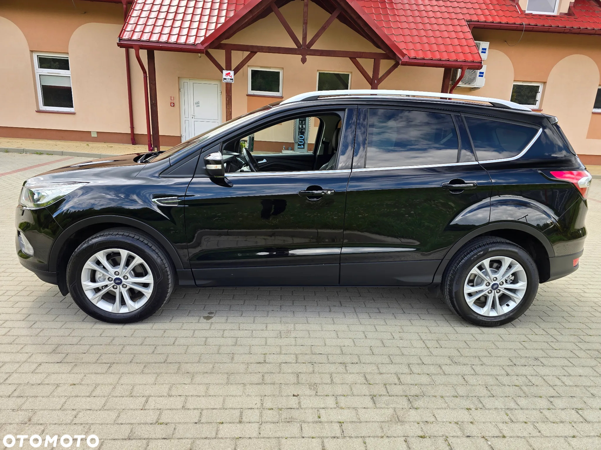 Ford Kuga 1.5 EcoBoost 2x4 SYNC - 10