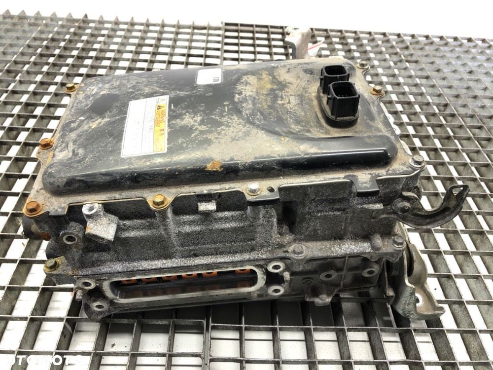 FALOWNIK INWERTER  TOYOTA COROLLA sedan (_E21_) 2019 - 2022 1.8 VVTi Hybrid (ZWE211, MZEA12) 72 kW - 1