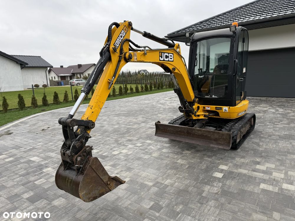 JCB 8025 - 13