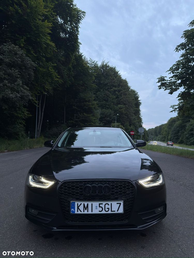 Audi A4 Limousine - 5