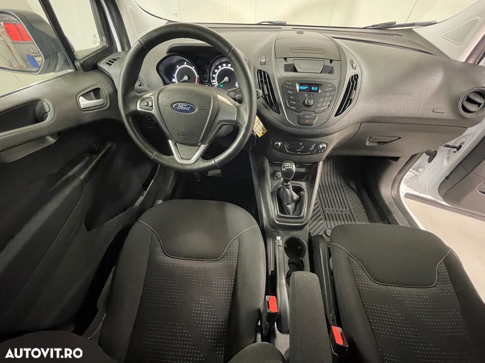 Ford Transit Courier - 7
