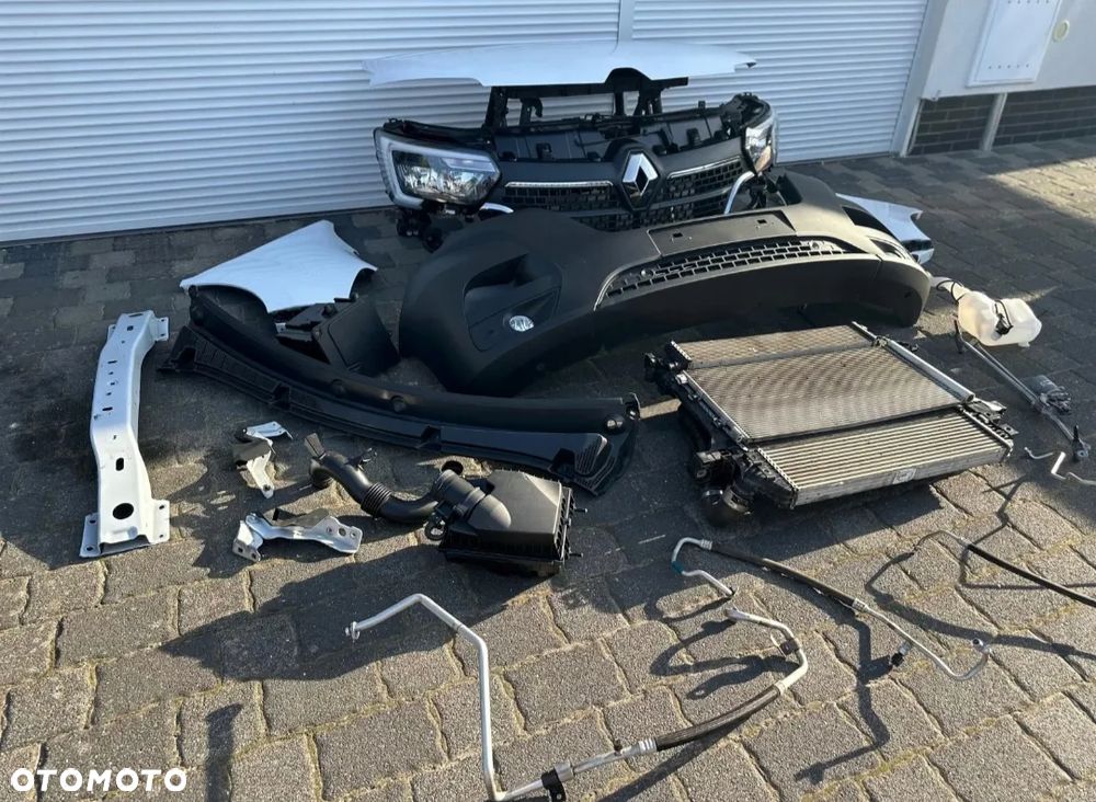 Kompletny przód Renault Master IV W kolor Maska Zderzak - 2