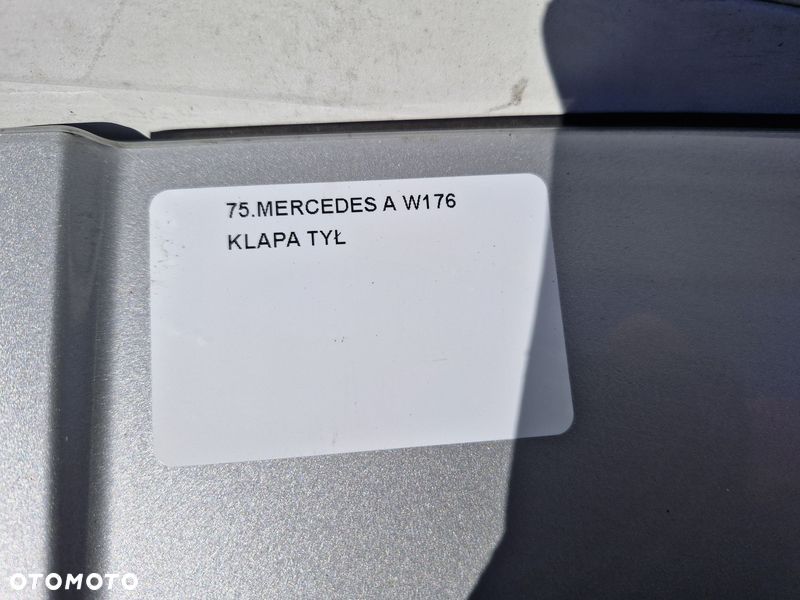 MERCEDES BENZ A KLASA W176 KLAPA BAGAŻNIKA TYŁ 761 - 3
