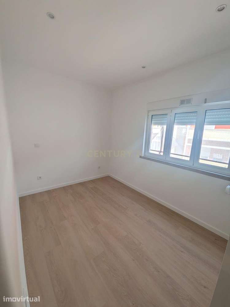Apartamento T1 Remodelado no Centro da Amadora - Grande imagem: 5/22