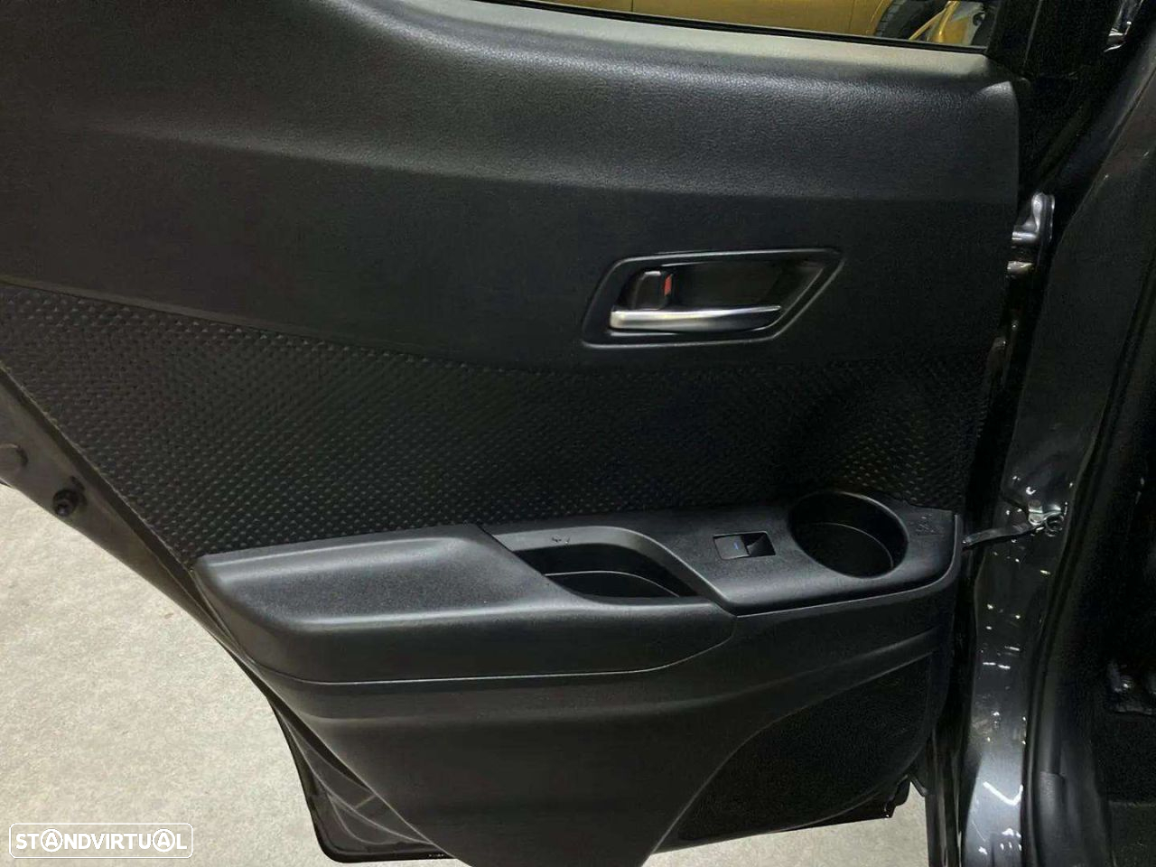Toyota C-HR 1.8 Hybrid Exclusive - 22