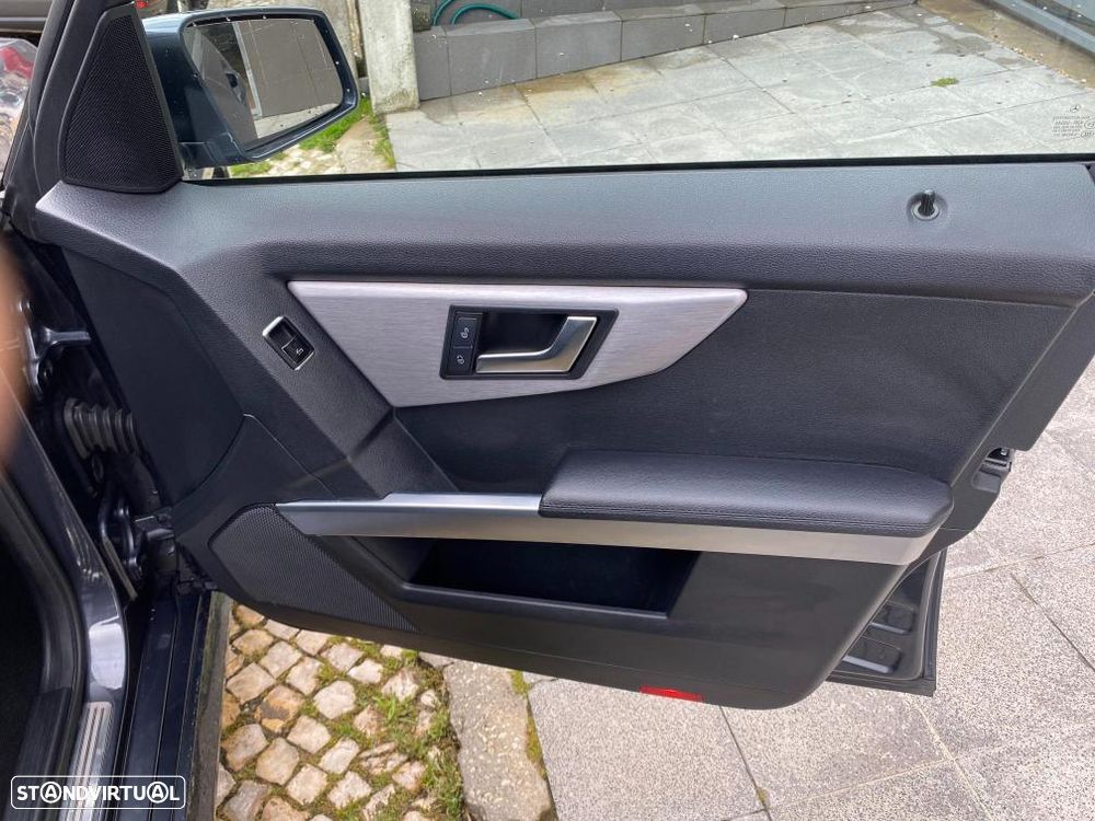 Mercedes-Benz GLK 220 CDI 4Matic (BlueEFFICIENCY) 7G-TRONIC - 29