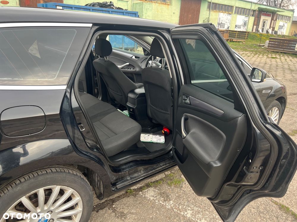 Ford Mondeo 2.0 TDCi Titanium - 10