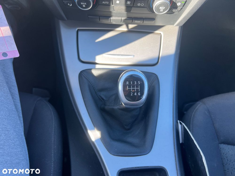 BMW Seria 3 318i Edition Lifestyle - 22