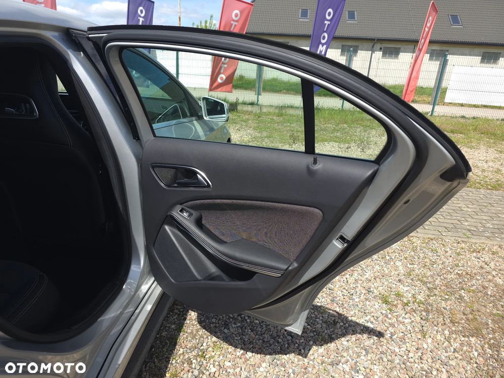 Mercedes-Benz Klasa A 180 (BlueEFFICIENCY) Style - 12