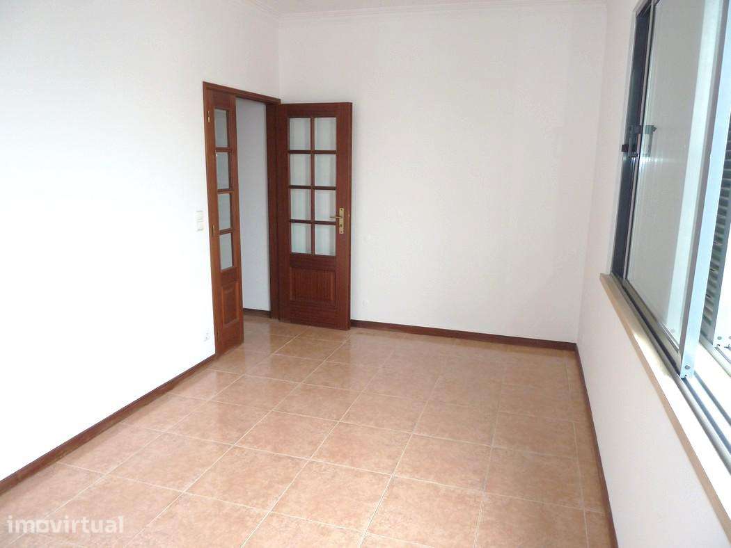 Apartamento T1 em Coimbra (Urb. Gorgulão) - Grande imagem: 5/10