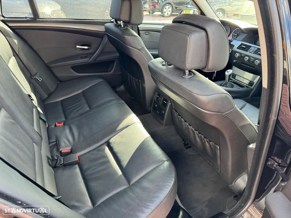 BMW 520 d Touring Executive - 47