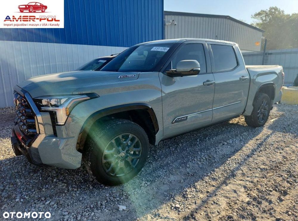 Toyota Tundra - 1