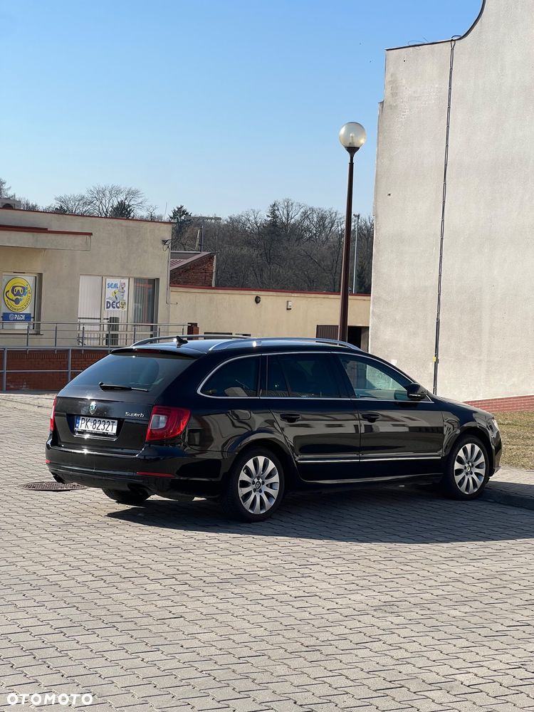 Skoda Superb 3.6 FSI 4x4 Platinum DSG - 3