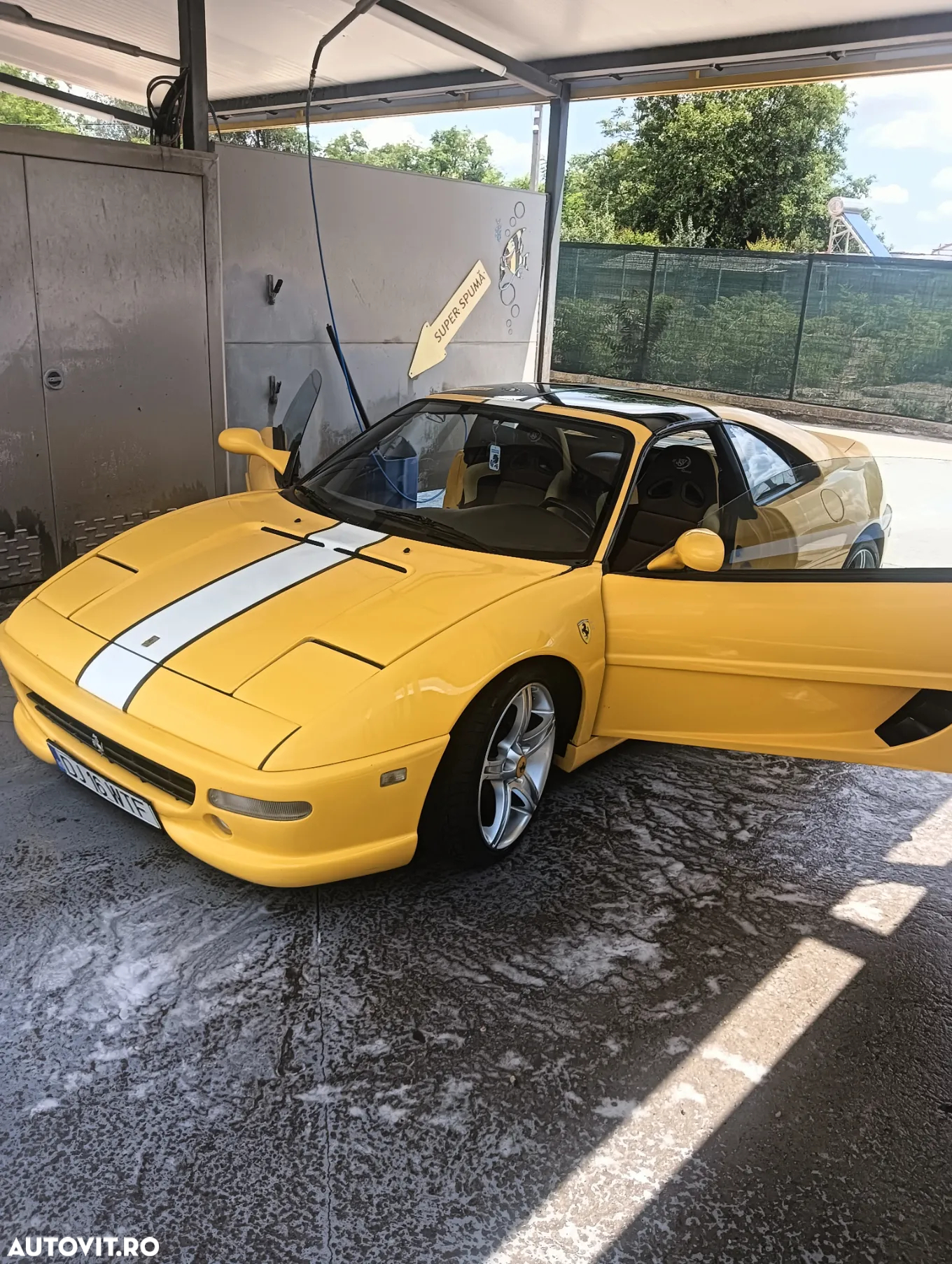 Ferrari F355 - 3