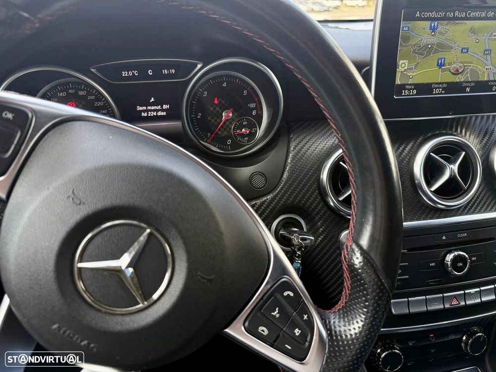 Mercedes-Benz A 180 d AMG Line - 21