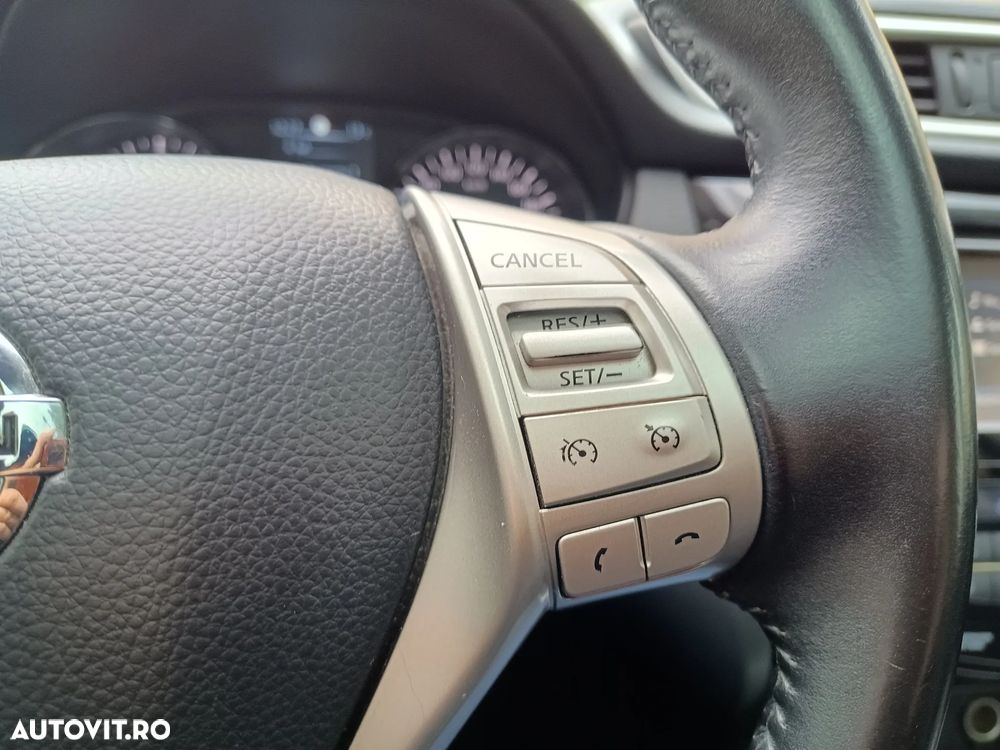 Nissan Qashqai 1.5 DCI TEKNA - 18