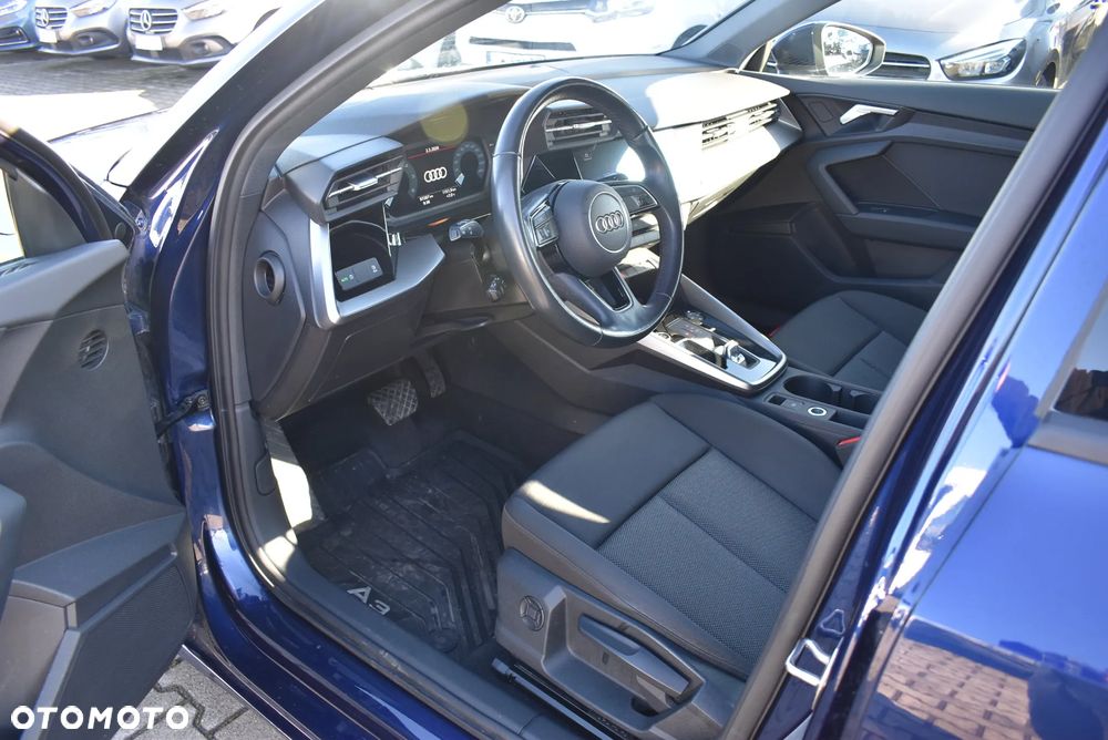 Audi A3 Sportback 30 TDI S tronic - 9