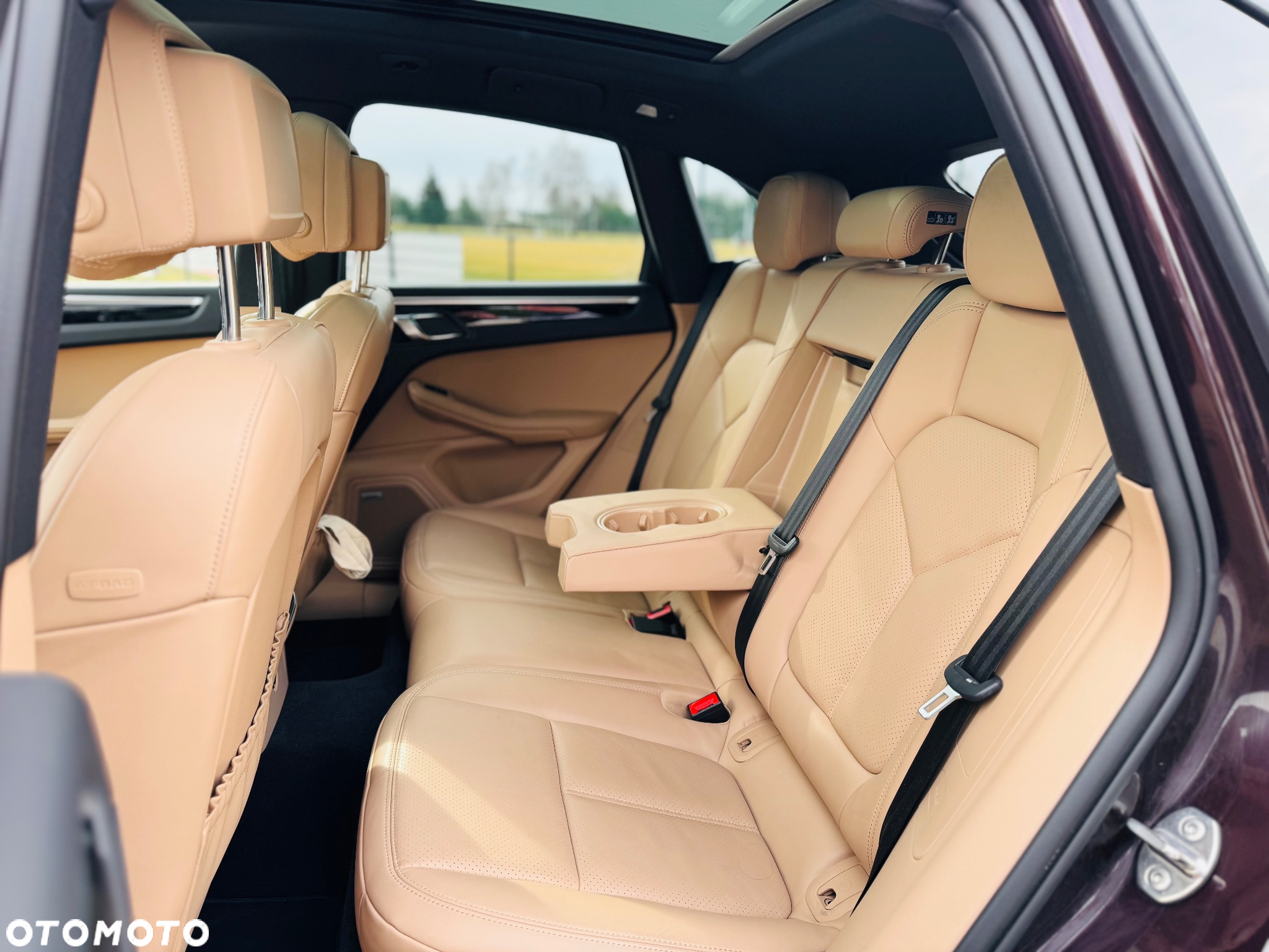 Porsche Macan Standard - 24