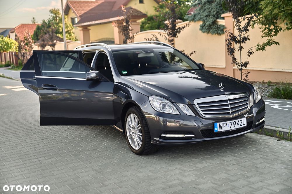Mercedes-Benz Klasa E 250 CDI DPF 4Matic BlueEFFICIENCY 7G-TRONIC - 17