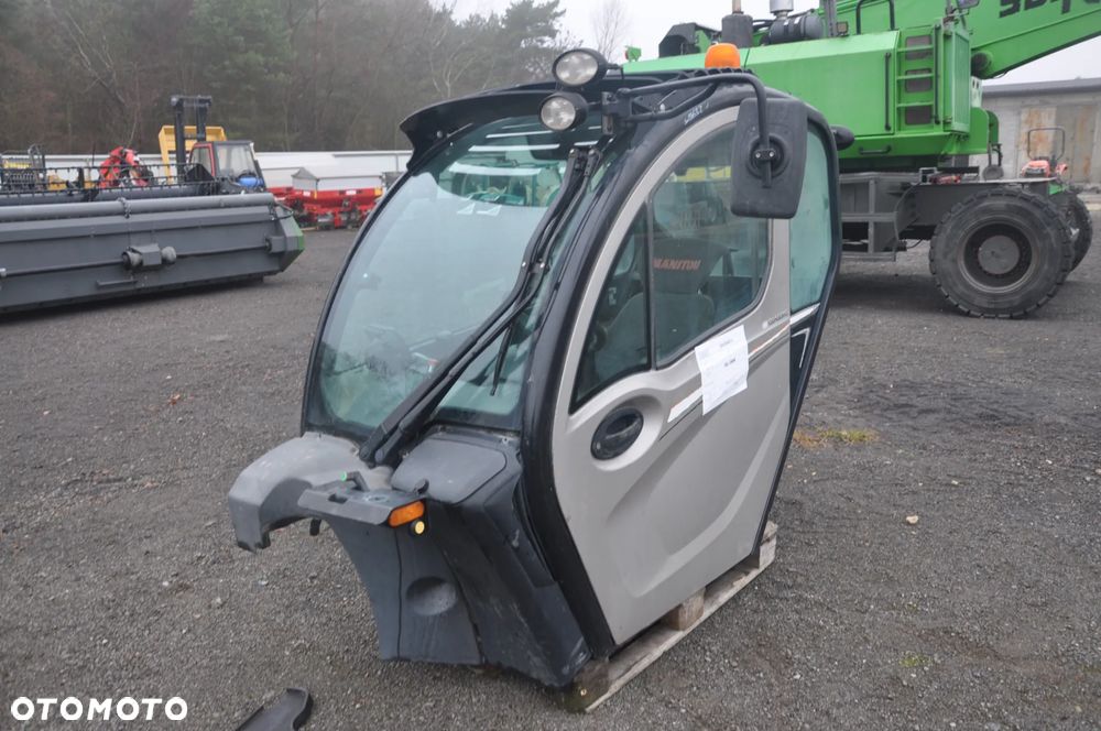 Kabina Manitou MLT 630