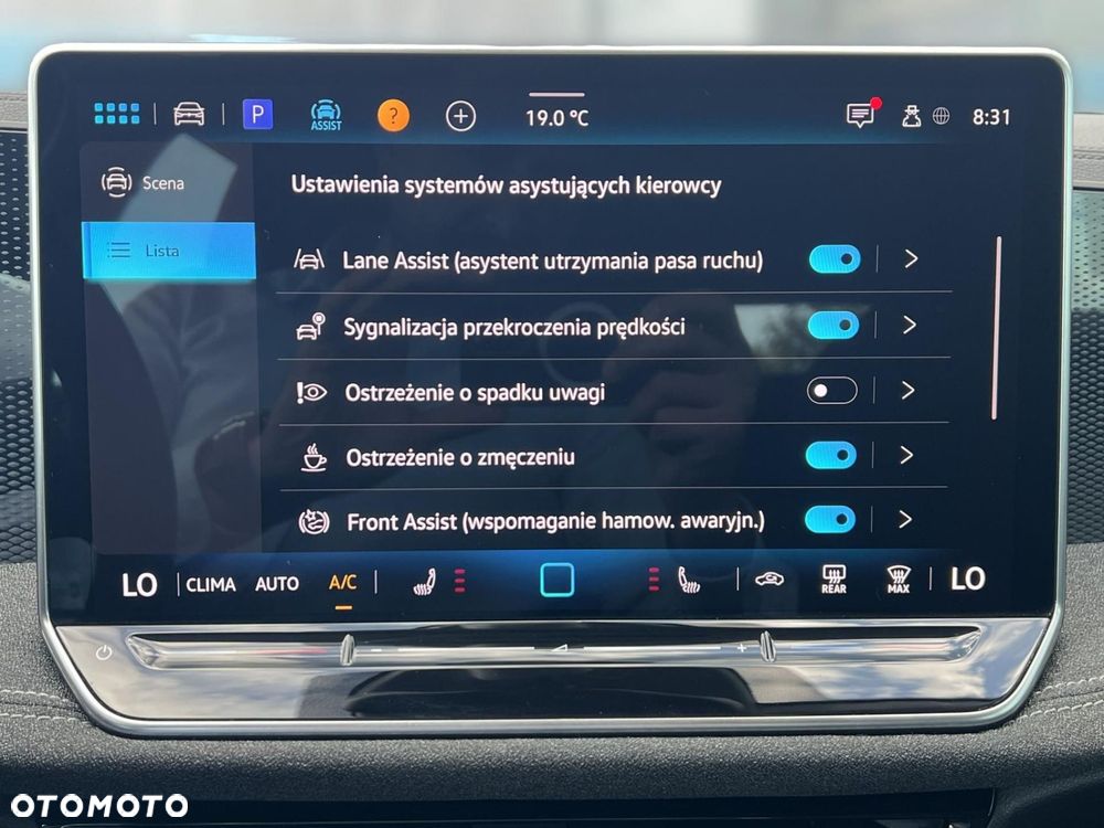 Volkswagen Passat - 19