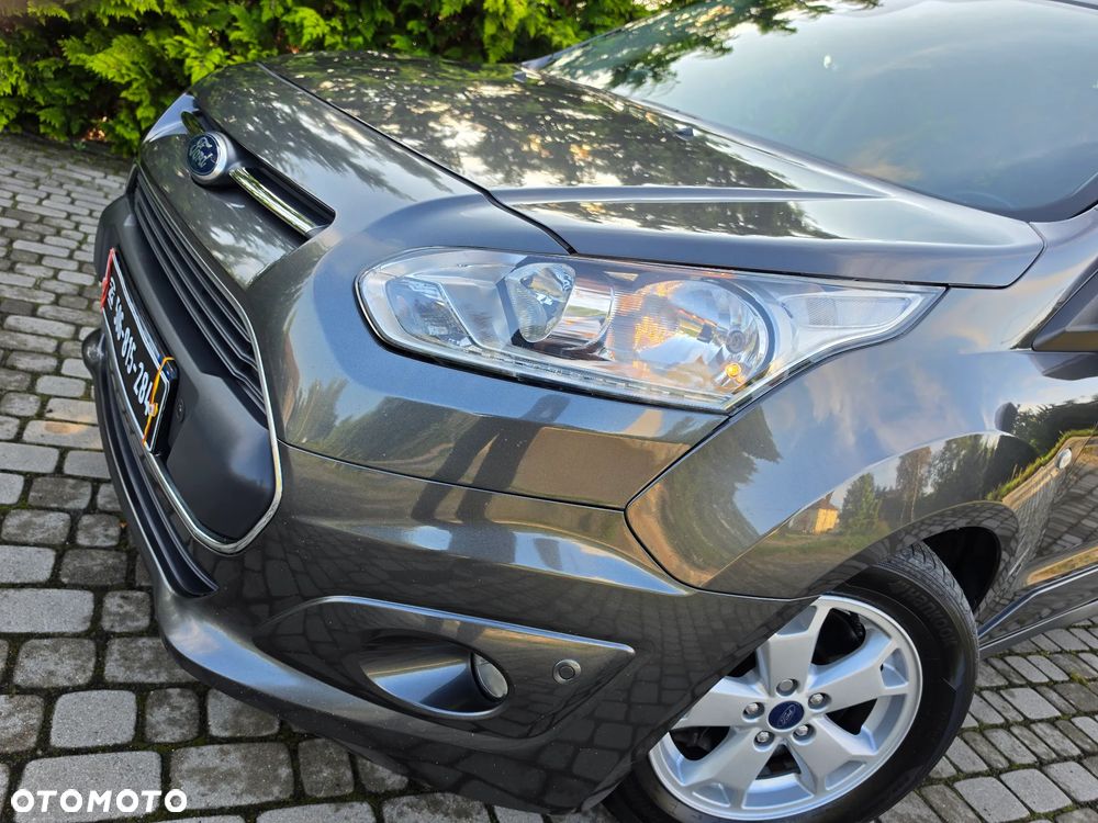 Ford Tourneo Connect 1.5 TDCi Start-Stop Titanium - 16