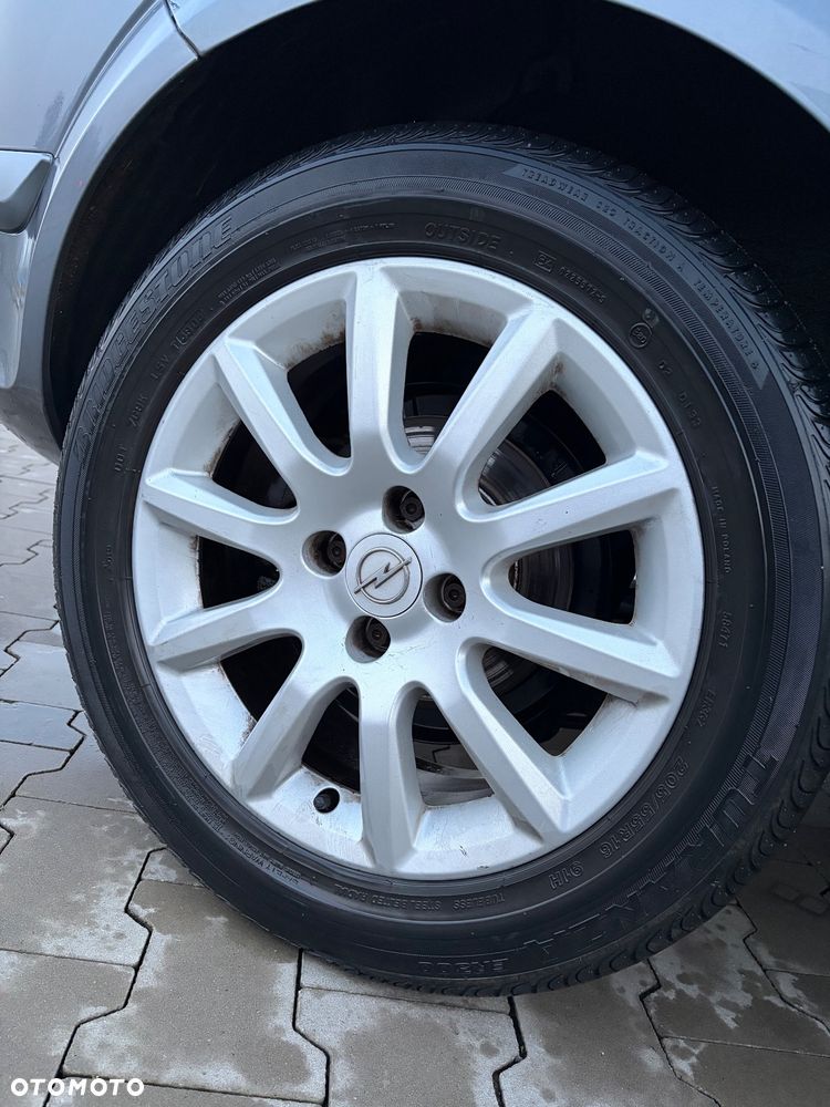 Opel Astra 1.6 Cosmo - 22