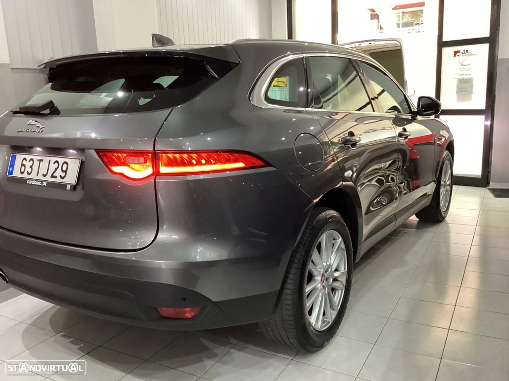Jaguar F-Pace 2.0 i4D Portfolio Aut. - 6