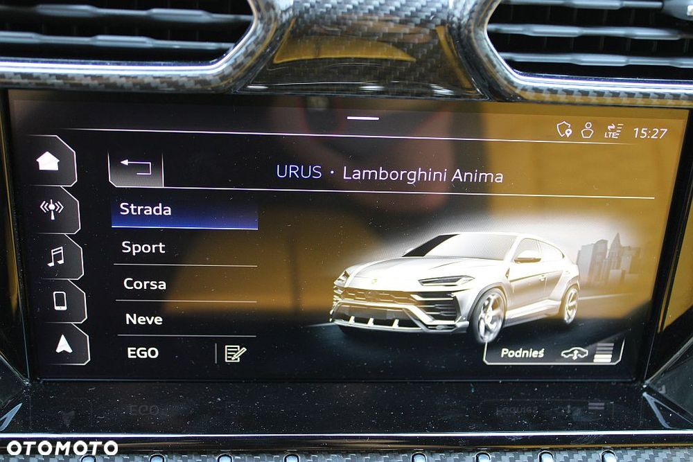 Lamborghini Urus Standard - 34