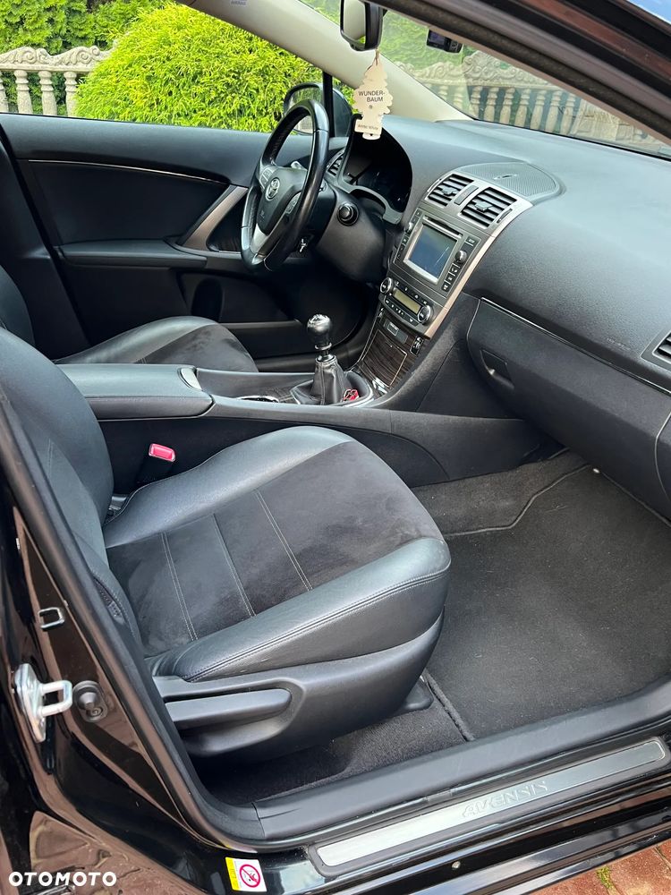 Toyota Avensis 2.0 D-4D Premium - 7