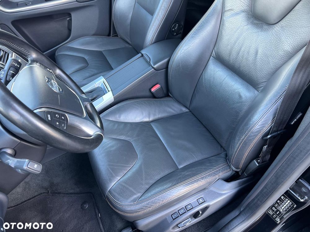 Volvo XC 60 D4 AWD Geartronic Momentum - 17