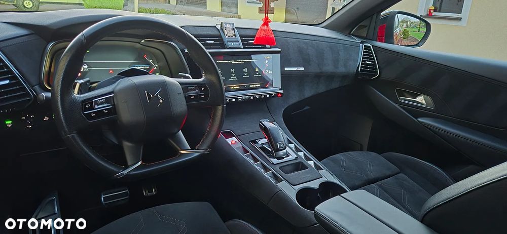 DS Automobiles DS 7 Crossback 2.0 BlueHDi Performance Line + - 8