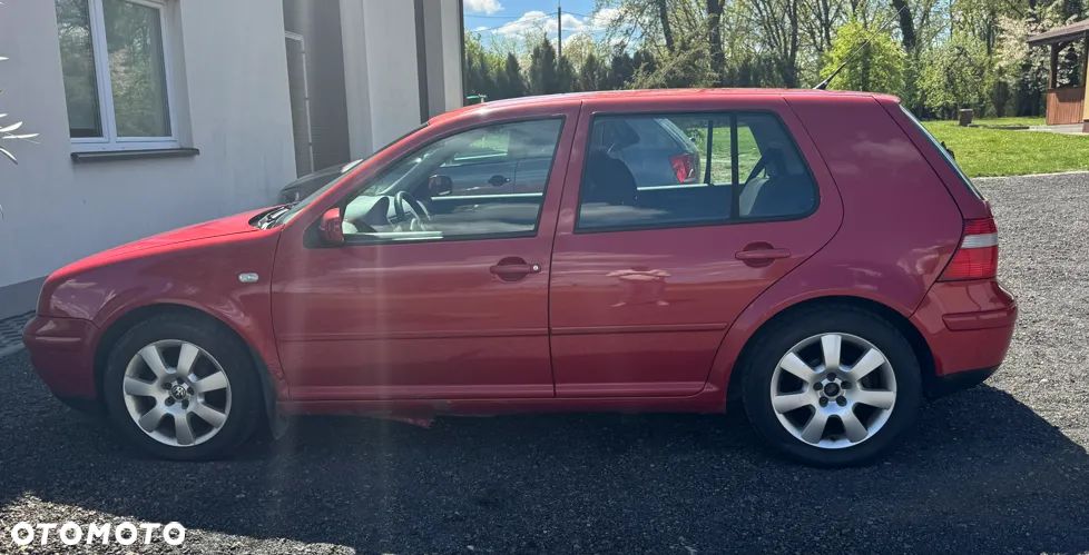 Volkswagen Golf 1.6 Comfortline - 4