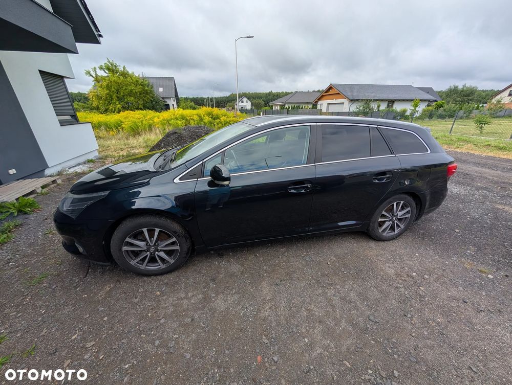 Toyota Avensis 1.8 Sol plus NAVI - 11