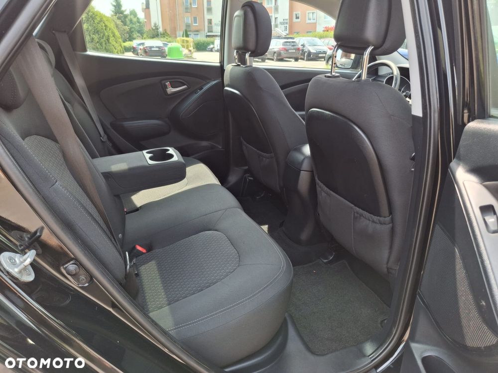 Hyundai ix35 1.6 2WD UEFA EURO 2012 Edition - 10