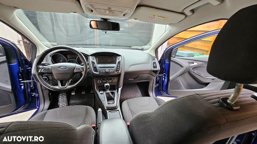 Ford Focus 1.6 EcoBoost Start Stop Titanium - 10