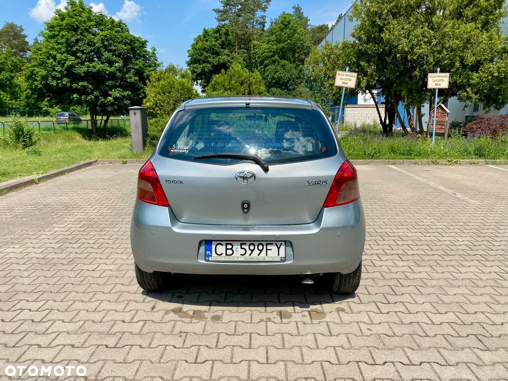 Toyota Yaris 1.3 Luna - 5
