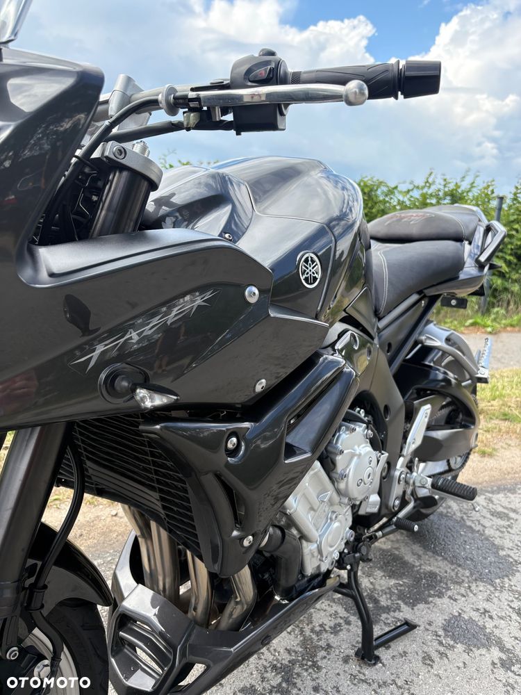 Yamaha FZ - 25