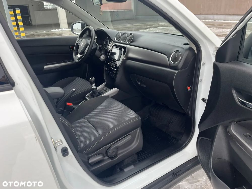 Suzuki Vitara 1.4 Boosterjet SHVS Premium 2WD - 12