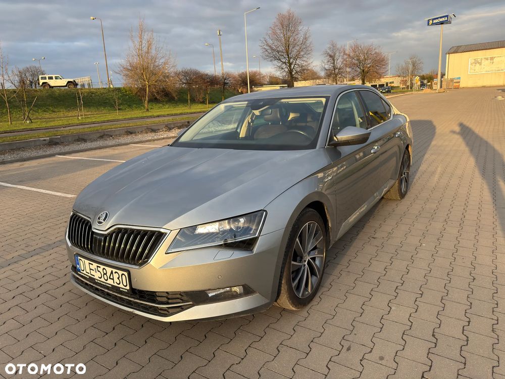 Skoda Superb 2.0 TDI L&K DSG - 2