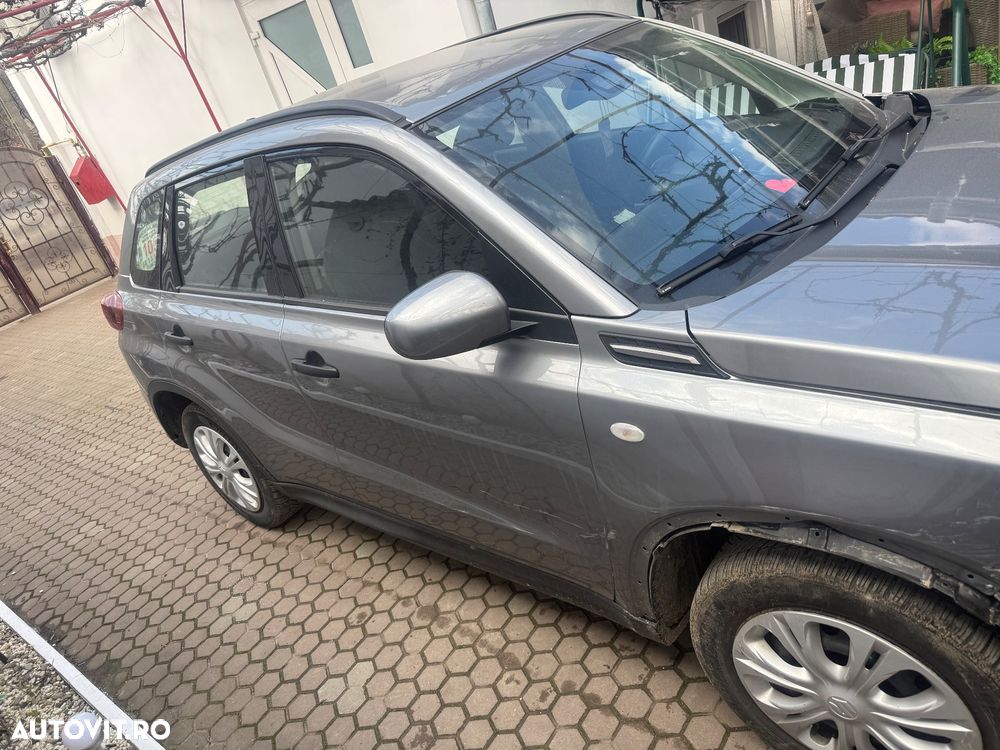 Suzuki Vitara 1.4 Boosterjet MHEV Cool - 8