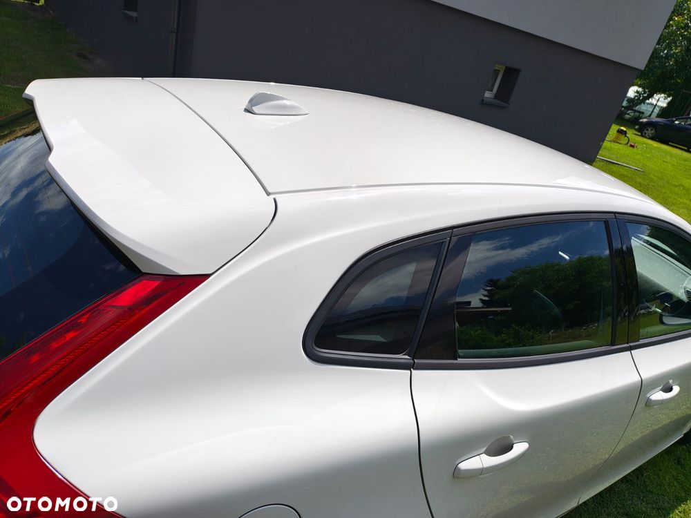 Volvo V40 D2 R-Design Summum - 4