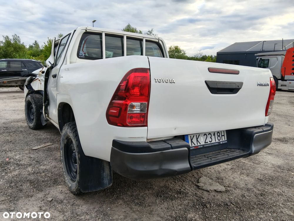Toyota Hilux 2.4 D-4D Double Cab DLX 4x4 - 7