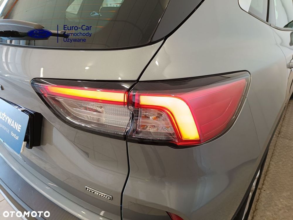 Ford Kuga 2.5 Duratec FHEV TITANIUM - 32